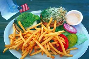 豊橋駅から徒歩3分の快適ビジネスホテル｜東横INN豊橋駅東口の魅力と詳細情報